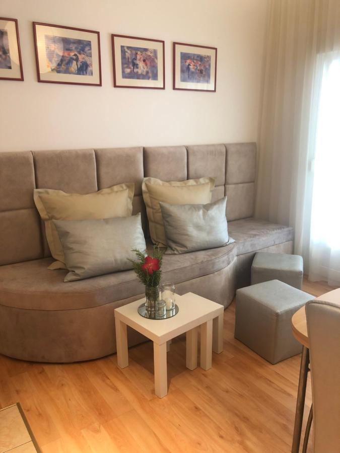 Apartment Natasa Palit Eksteriør bilde