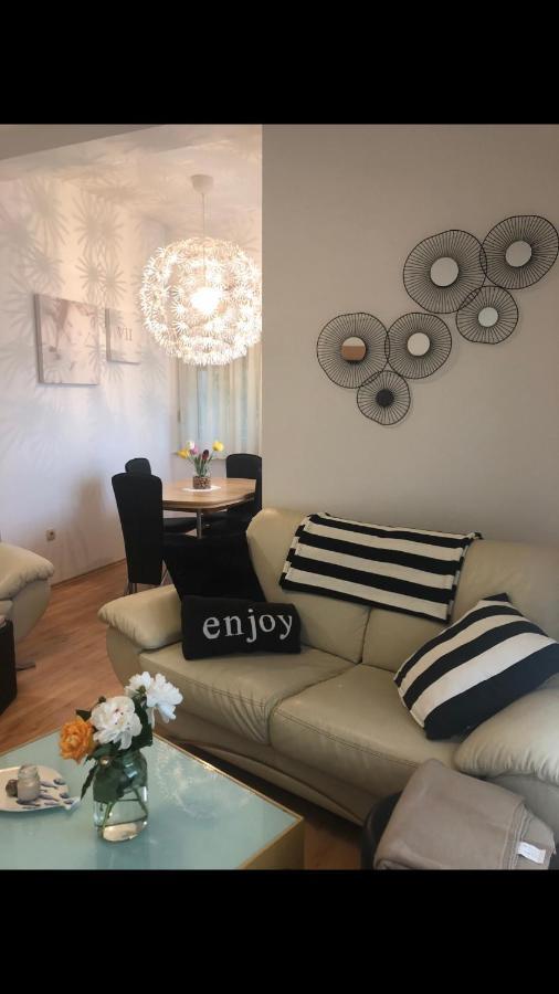 Apartment Natasa Palit Eksteriør bilde